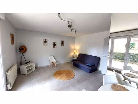 location appartement 1 pièce  31.79m²  sens