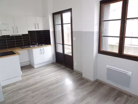 location appartement 3 pièces  56.32m²  carcassonne