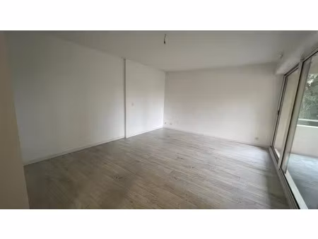 location appartement 3 pièces 66 m² à pau (64000)