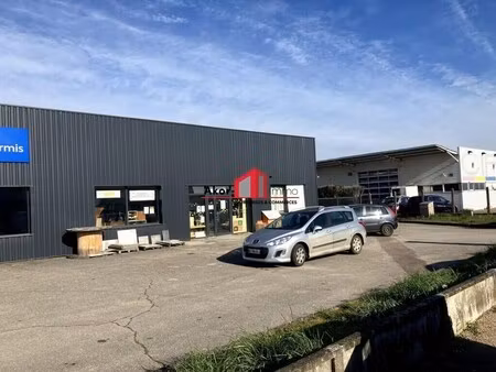location commerce auxerre 89000 288m²