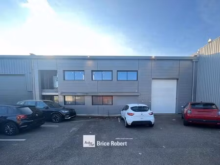 vente local d'activités 450 m²