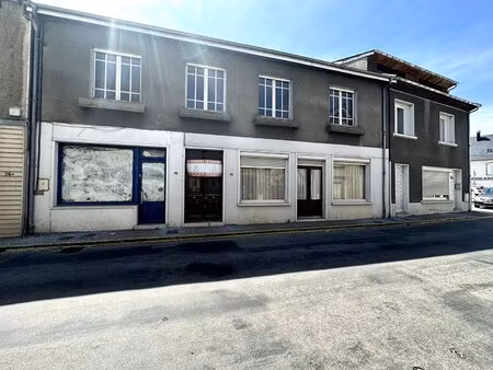 ensemble immobilier  hyper centre ville de pontacq