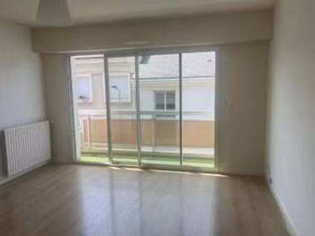 location appartement t1 à angers la fayette eblé (49000) : à louer t1 / 35m² angers la fay