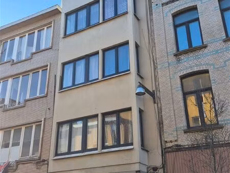 commercieel te koop in antwerpen met 17 slaapkamers