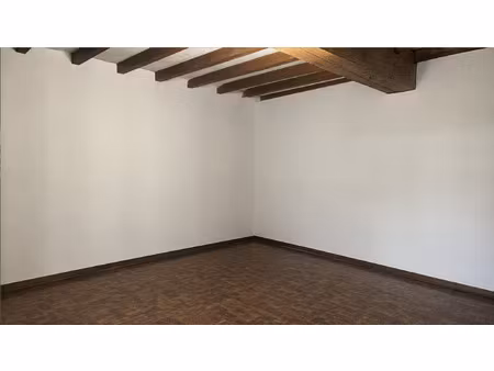 maison à pruillé -- 4 chambres  grand jardin  à rénover