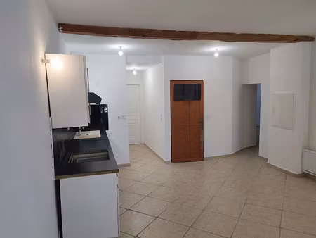 location appartement 2 pièces 59.11 m² à garéoult (83136)  710 €
