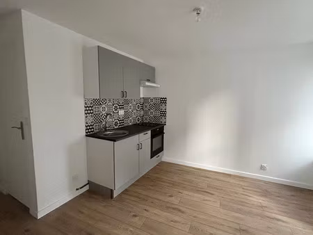 location appartement 2 pièces 24.64 m² à quimper (29000)  515 €