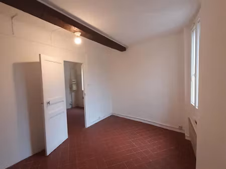location appartement 2 pièces 30 m² à signes (83870)  500 €