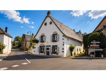 vente maison 6 pièces 222 m² à vernines (63210)  435 000 €