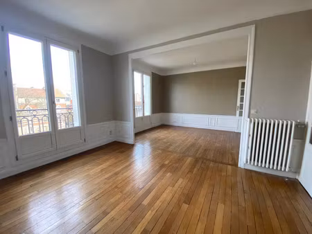 location appartement 5 pièces 96 m² à reims (51100)