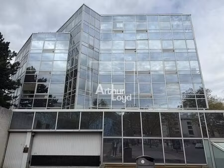 vente bureaux 1 585 m²