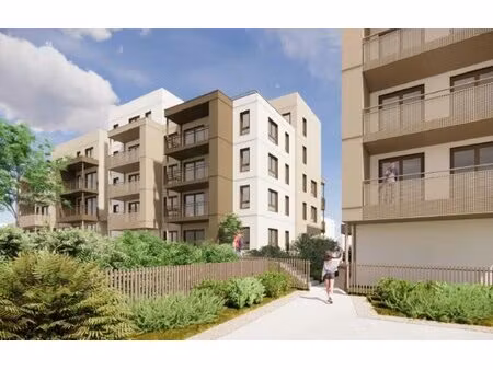 location commerce orly 94310 142m²