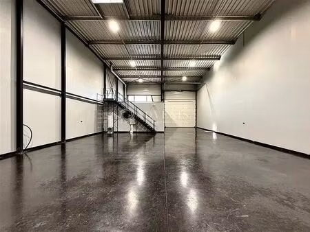 location local d’activités esvres 37320 301m² à 611m²