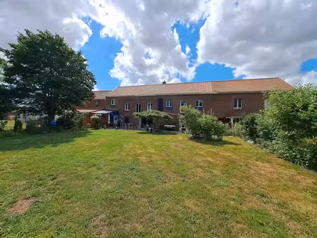 ensemble immobilier à 10 minutes de bergues – 450 m² habitables – rentabilité immédiate et