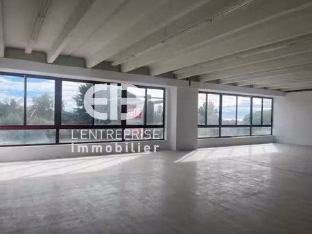 location bureaux 350 m²