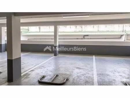 place de parking couverte - marina baie des anges (le baronnet) - emplacement n°1
