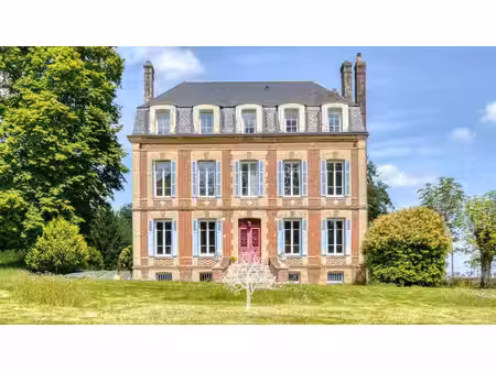 entre forêt et vallée : maison de maître au nord de rouen à