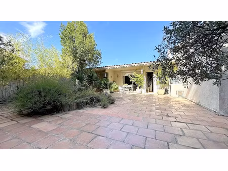 vente maison 6 pièces 107 m² à aix-en-provence (13090)  575 000 €