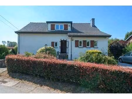 lonzee - rue calme et paisible - a rénover - 233m² bruts