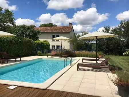 villa de luxe à vendre à verteillac