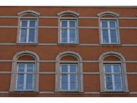 immeuble de rapport rez+7 de 3 commerces et 23 appartements