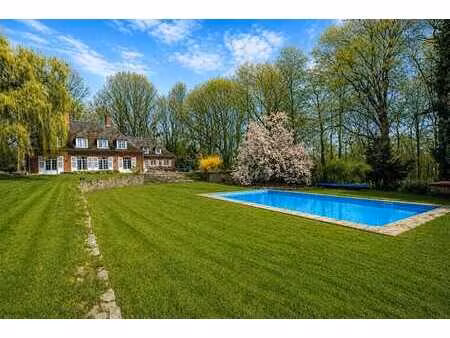 propriété exclusive sur 1 hectare 60