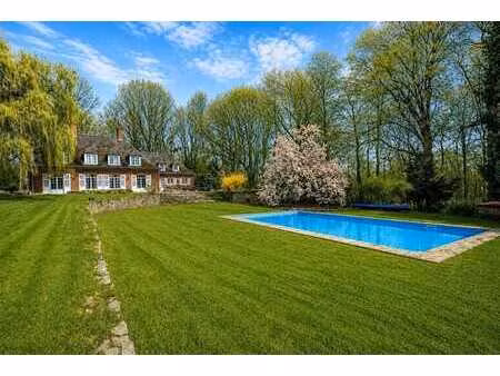 propriété exclusive sur 1 hectare 60