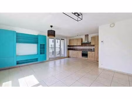 appartement 2ch + parking