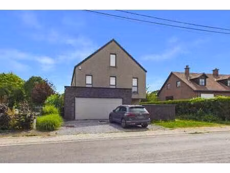 saive villa contemporaire sur terrain de 1.564 m² dans quart