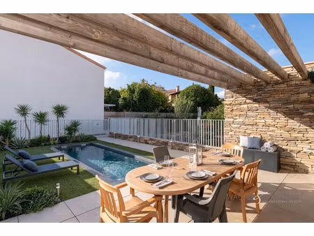 vente maison 4 pièces 97 m² à carqueiranne (83320)  769 000 €