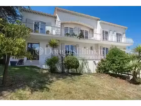 vente villa 9 pièces 258 m² à la roquette-sur-siagne (06550)  1 785 000 €