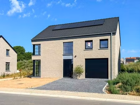 villa à vendre à rue des libérateurs 10 sorinnes (rwc43068)