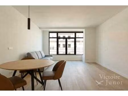 woluwe-st-pierre - appartement 1 chambre + balcon