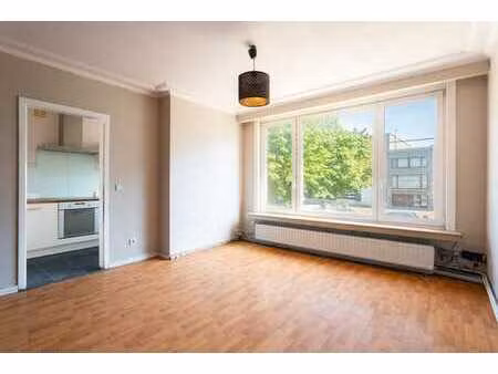 appartement à rénover avec 2 chambres et terrasse à borgerho