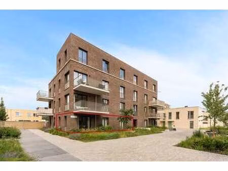 appartement moderne avec terrasse à regatta