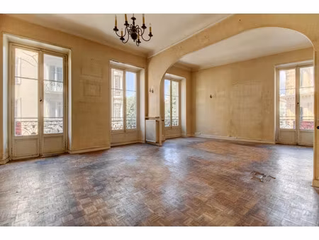 appartement de luxe à vendre dans le quartier médecin