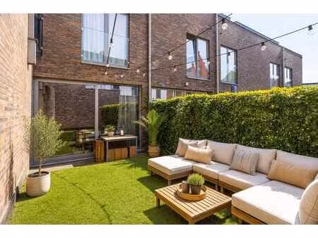 appartement avec jardin privé et grande terrasse à vendre en