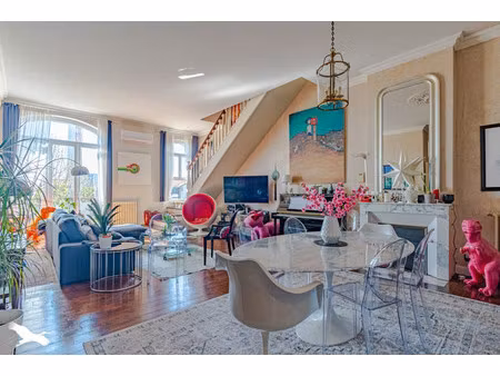 appartement de luxe à vendre dans le quartier hôtel de ville-quinconce-saint seurin-fondau