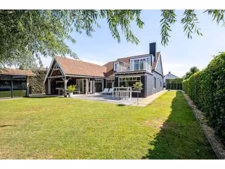 villa familiale avec jardin ensoleillé à ramskapelle