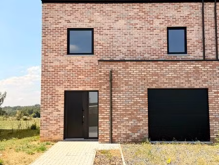 maison à vendre avec garage et jardin   blaregnies (vbe47641)