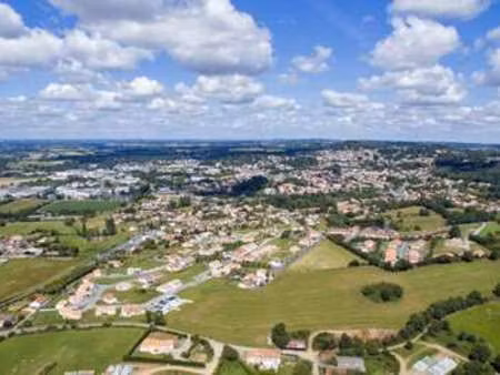 vente terrain à pouzauges (85700) : à vendre / 413m² pouzauges