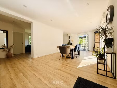 a vendre maison 180 m2 tréffléan- 4 chambres - 2741 m2 de terrain environnement boisé