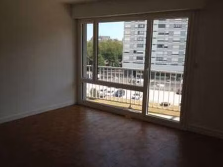 location maison à rennes bourg l'evêque (35000) : à louer / 91m² rennes bourg l'evêque
