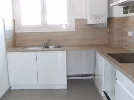 location appartement 3 pièces 72 m² à perpignan (66000)