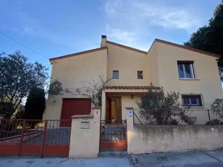 location maison 6 pièces 155 m² à trouillas (66300)