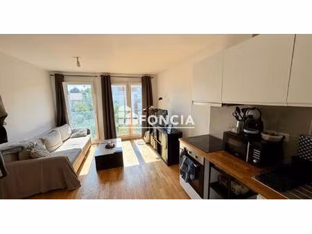 t2 avec parking en residence recente de standing