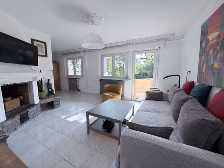 colmar appartement 3 pièces avec deux balcons et garage