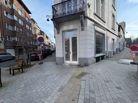 commerce - angle - belle vitrine