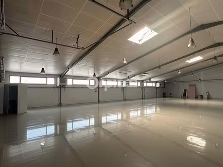 vente local d’activités avignon 84000 240m²