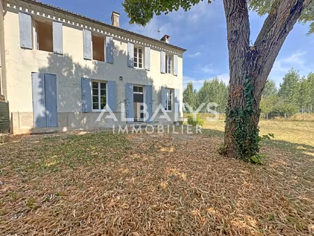 belle maison en pierre avec grand parc à arveyres